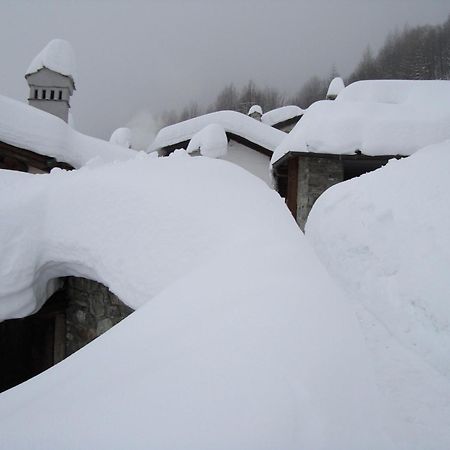 B&B A Pankeo Valtournenche Exterior photo